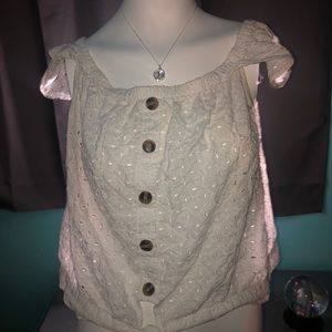Buttoned Croptop (White)